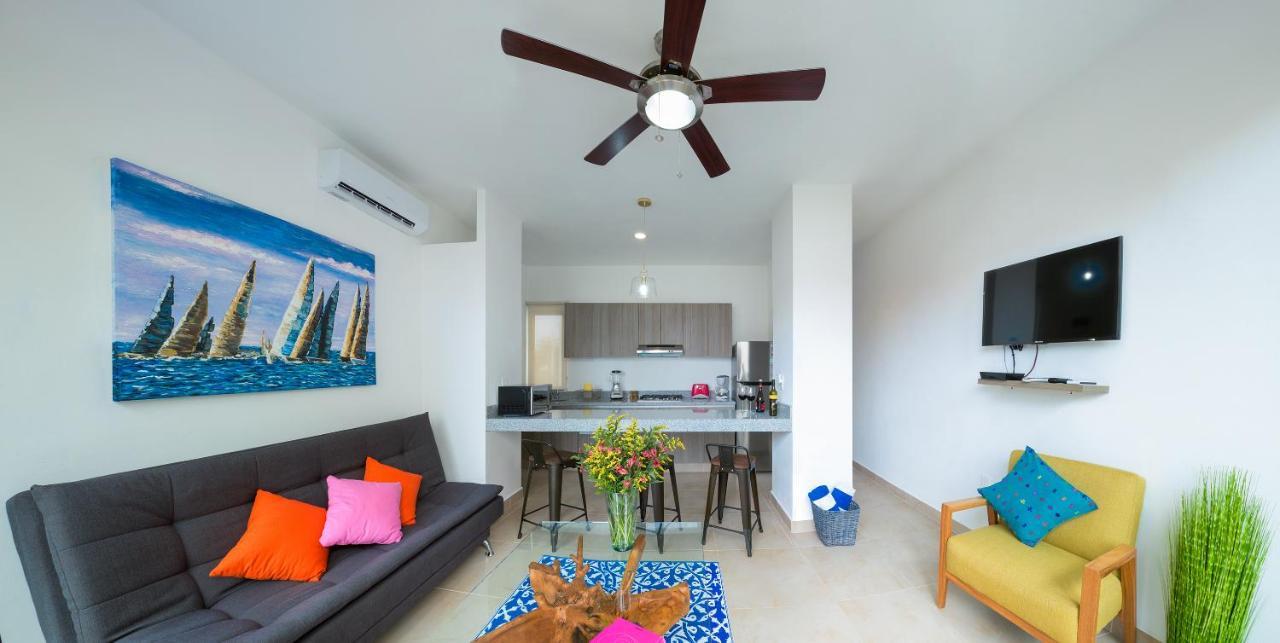 Velas Condos City And Pool View Puerto Morelos Bagian luar foto