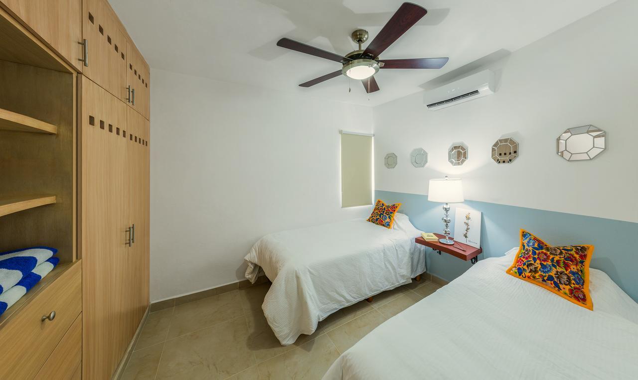 Velas Condos City And Pool View Puerto Morelos Bagian luar foto